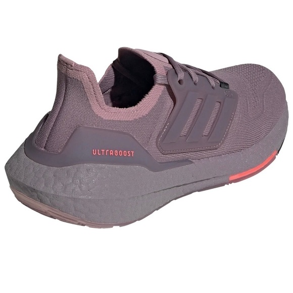Adidas Women's Ultraboost 22 Running Shoes - Picture 2 of 5